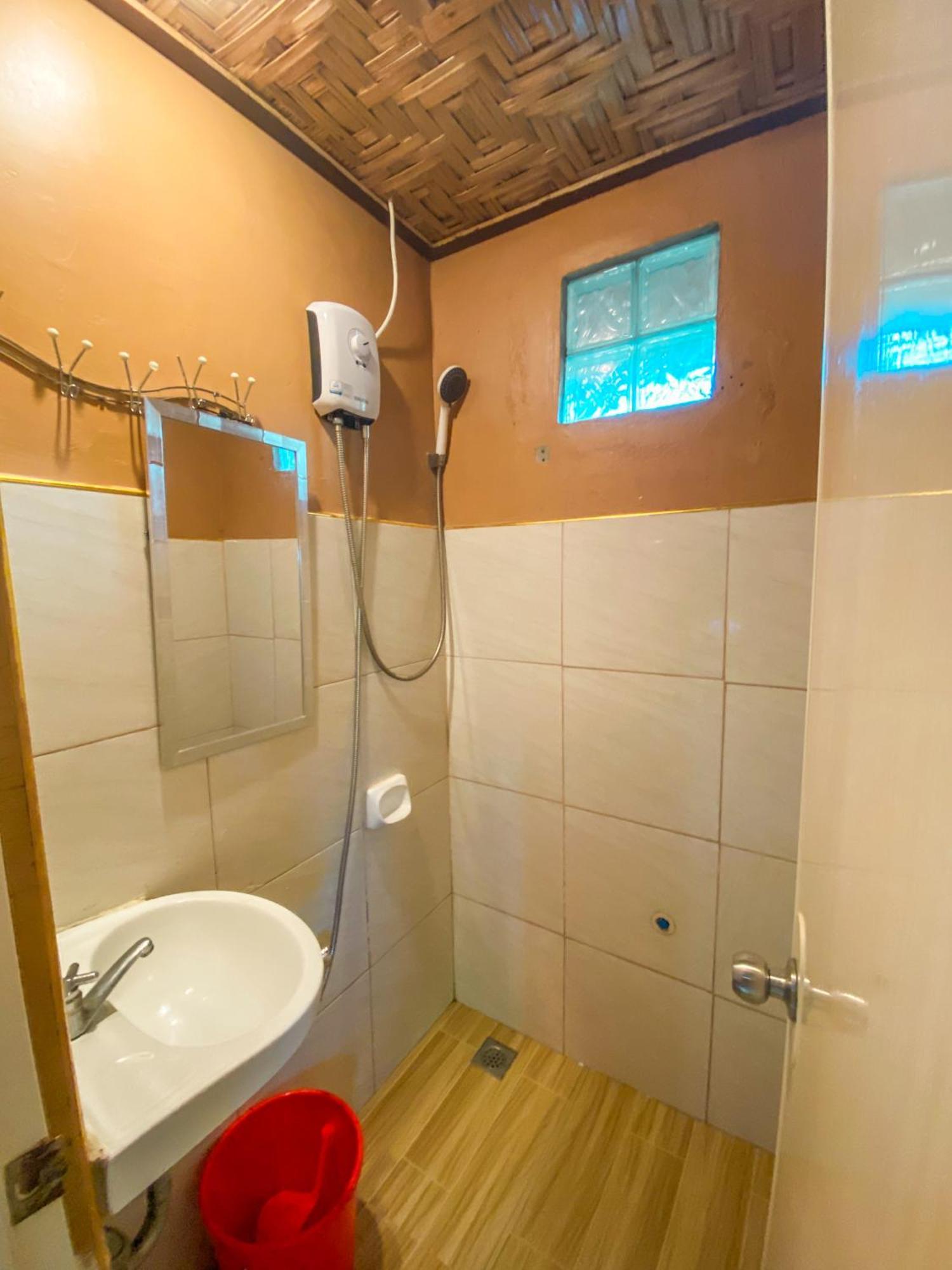 Eashantis Place San Vicente  Ngoại thất bức ảnh